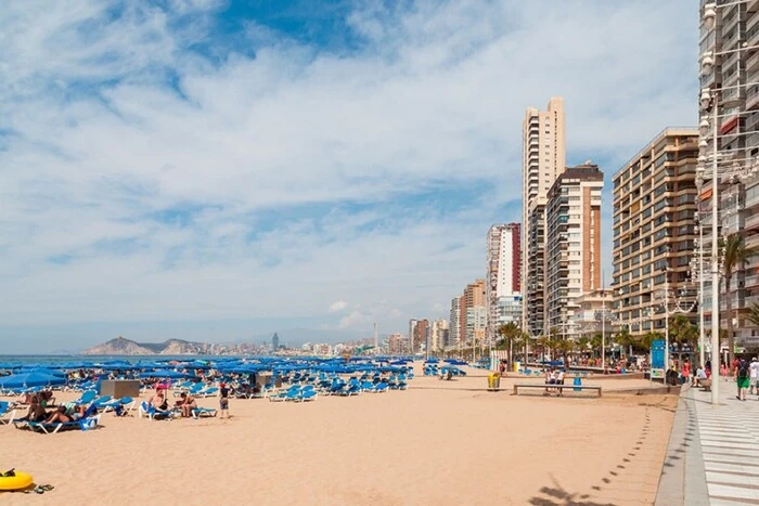 Better not to swim: nearly fifty beaches in Spain received a 'black flag'