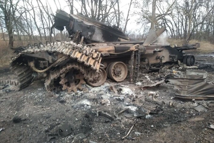 Сили оборони вдарили по локомотиву з технікою окупантів