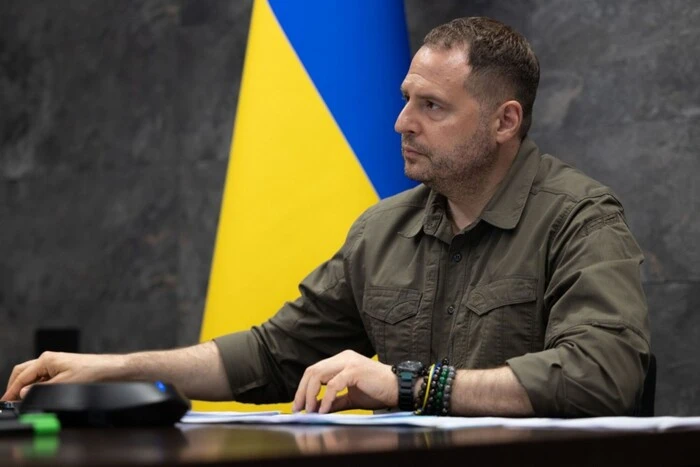 «Aby zobaczyć sytuację na własne oczy». Jermaсk zaprosił Witkoffa do Ukrainy