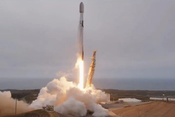 Die neue Falcon 9-Rakete hat 27 Starlink-Satelliten in den Orbit gebracht