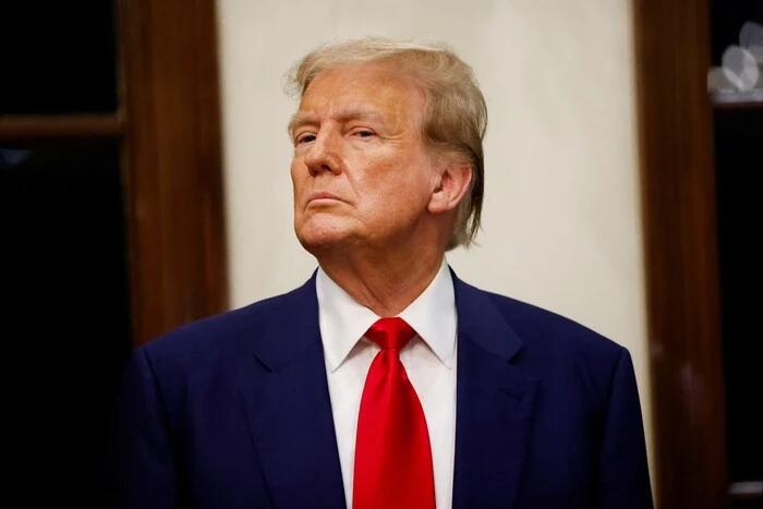 Trump congratulates the first American Pope