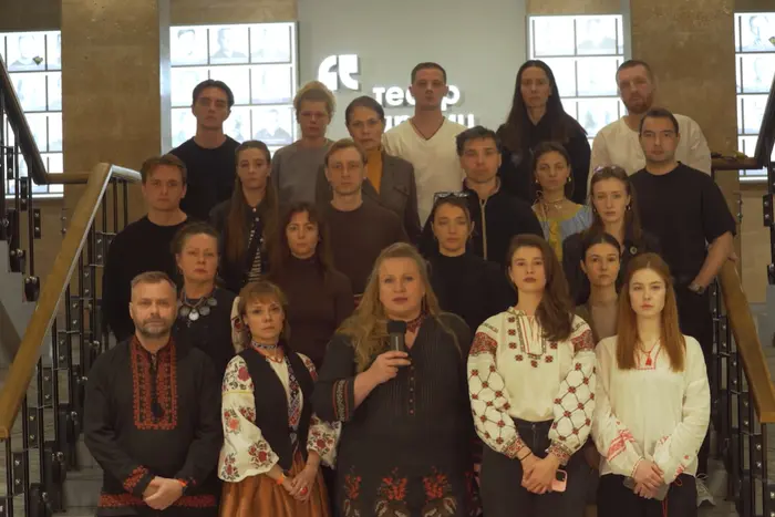 Turn right at the theater. Actors of the capital theater appealed to the Kharkiv OVA