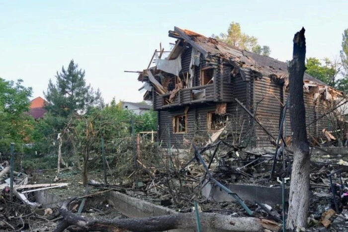 Attack on Zaporizhzhia, bridge collapse in Russia: main news from the night