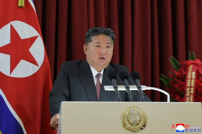 Kim Jong Un threatens war