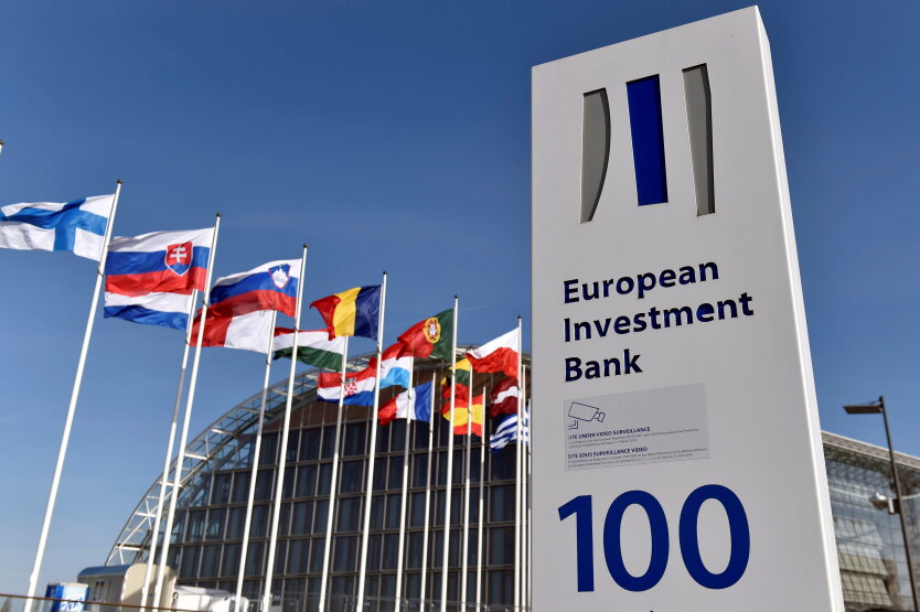 Die Europäische Investitionsbank finalisiert den Vertrag mit 'Ukrhydroenergo'
