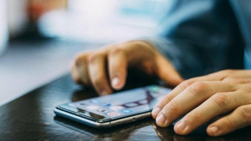 Mobilna komunikacja na podstawie dowodu: Ukraina przygotowuje nowe zasady dla wszystkich abonentów