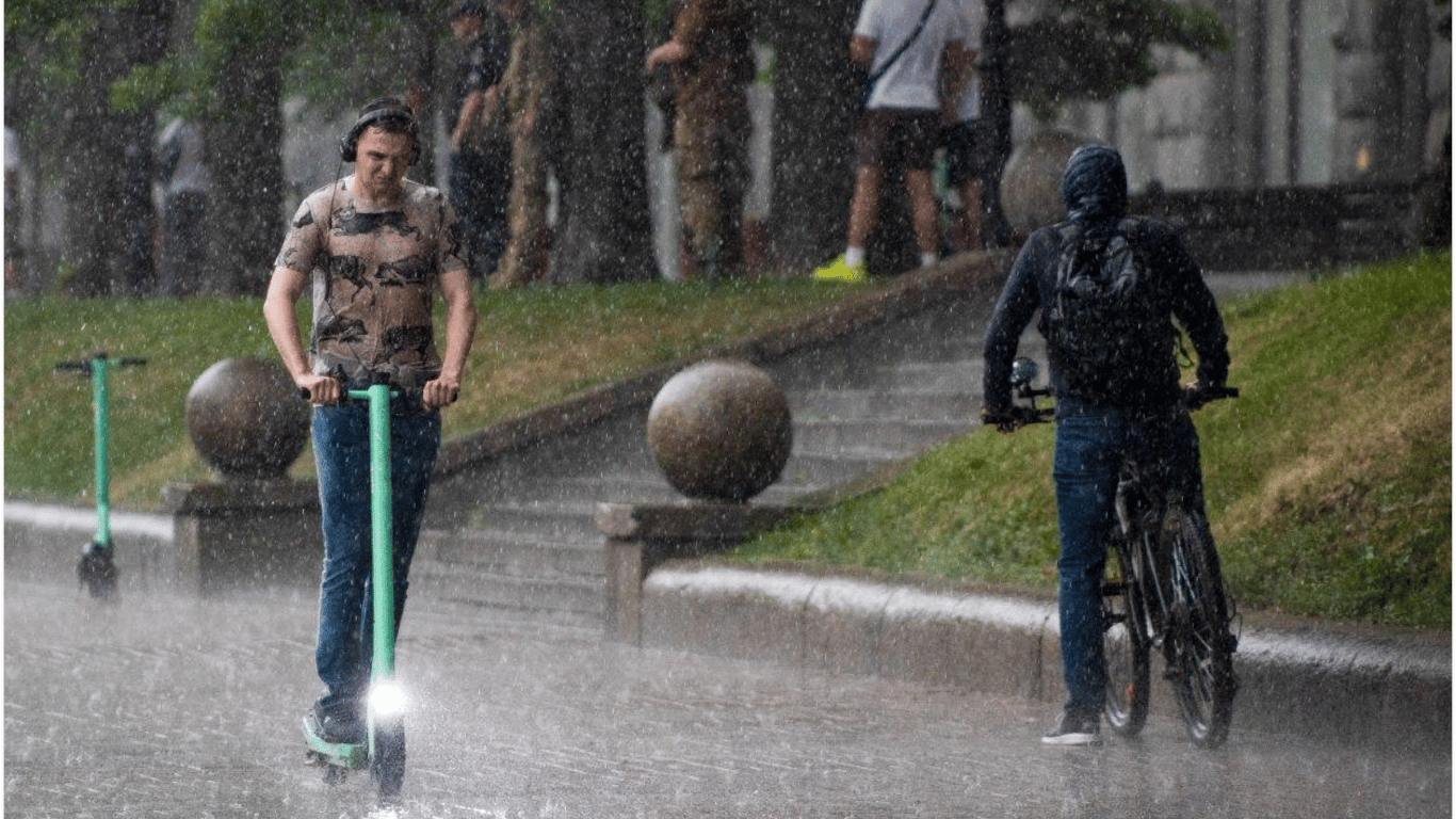 Unexpected bad weather is coming to Ukraine - where downpours are expected tomorrow