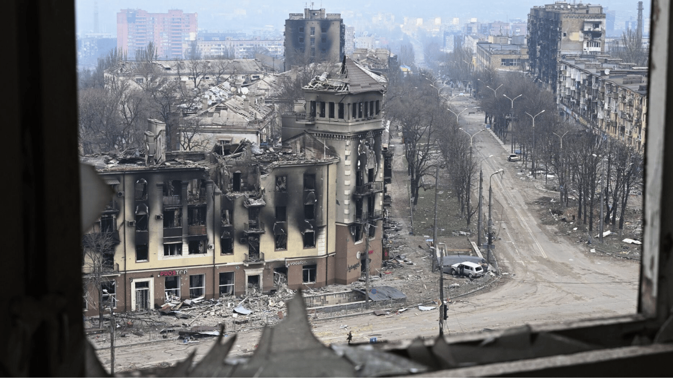 The human rights activist explained that it indicates the horrific losses in Mariupol