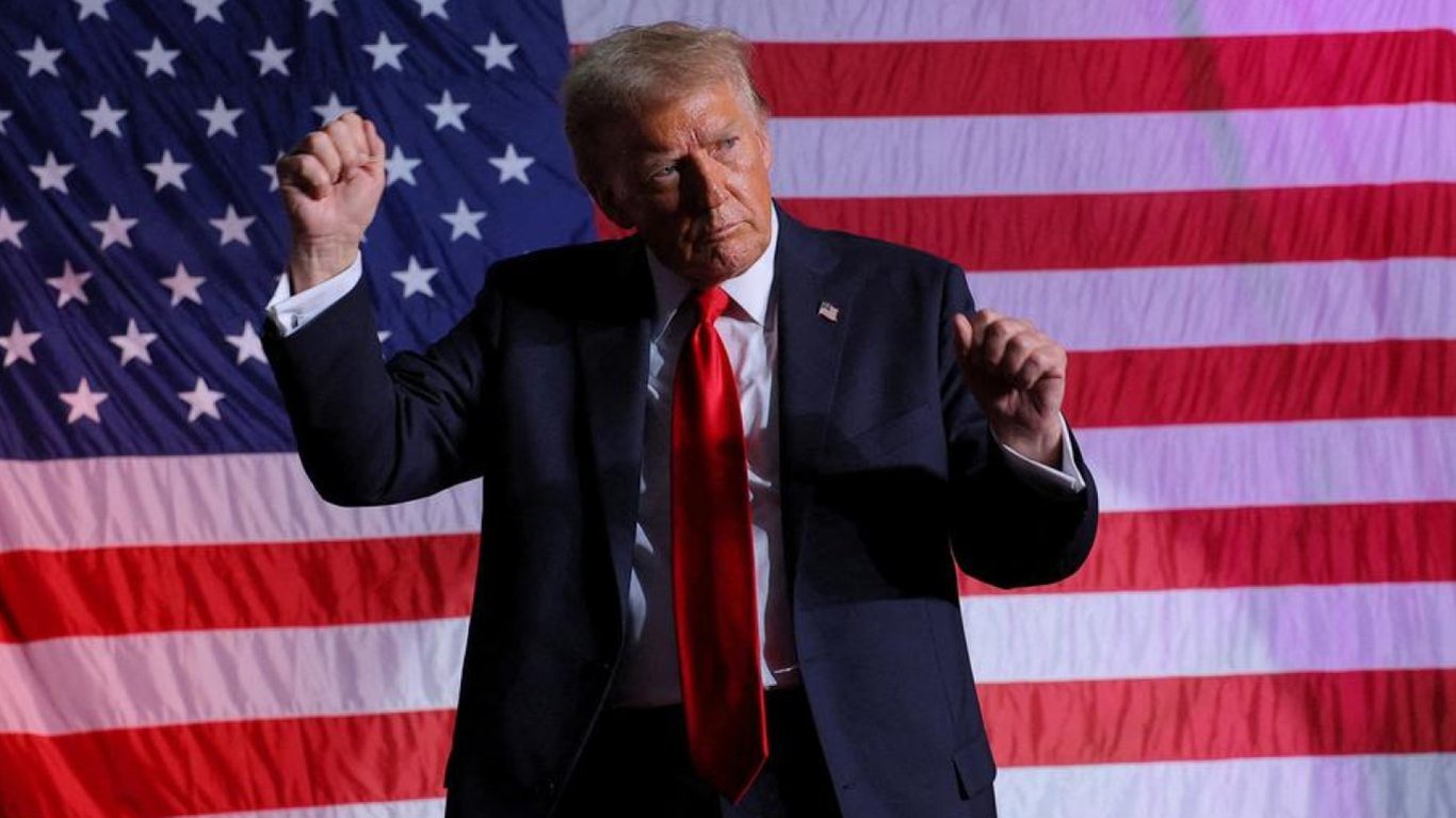 Трамп вдарив митами союзників РФ — скільки тепер платитимуть