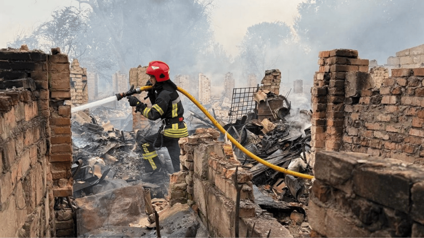 Rosjanie przeprowadzili atak dronowy na Chersoń — są ranni