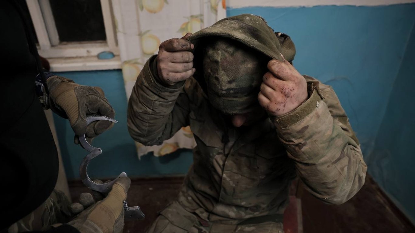In Chasovy Yar haben die ukrainischen Streitkräfte die 'Elite' der RF gefangen genommen - worüber sich die Besatzer beschweren