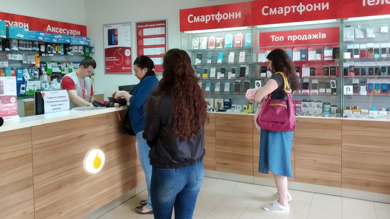 Budżetowe taryfy Vodafone — co można podłączyć taniej w lipcu